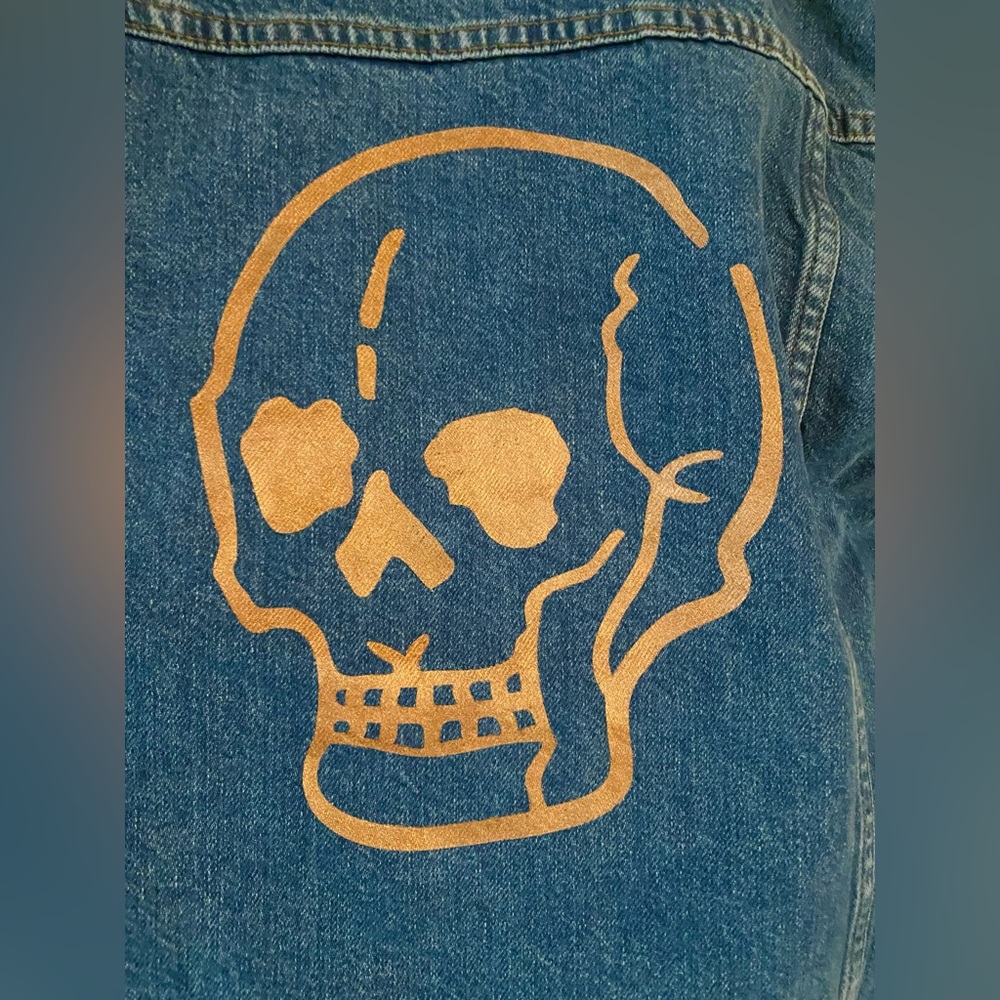 P E O P L E A R E S T R A N G E - image 3